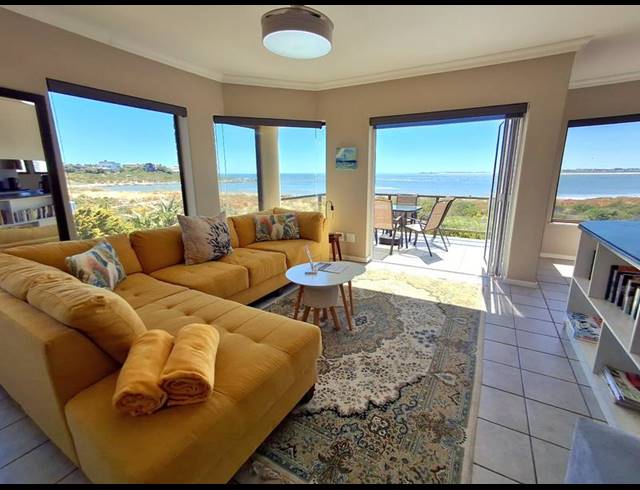 4 BEDROOM HOUSE FOR SALE IN BRITANNIA BAY